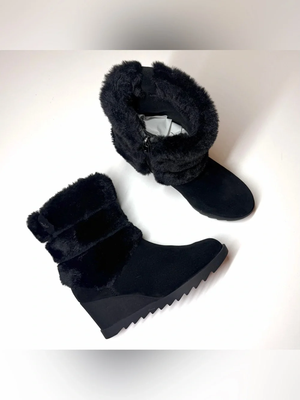 Koolaburra by UGG women's Cardina wedge boots black suede Size- 7.5